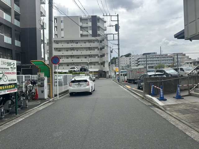 2253-3.jpg
